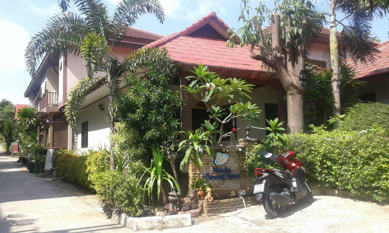 Hotel Niracha Chaweng House Exterior foto