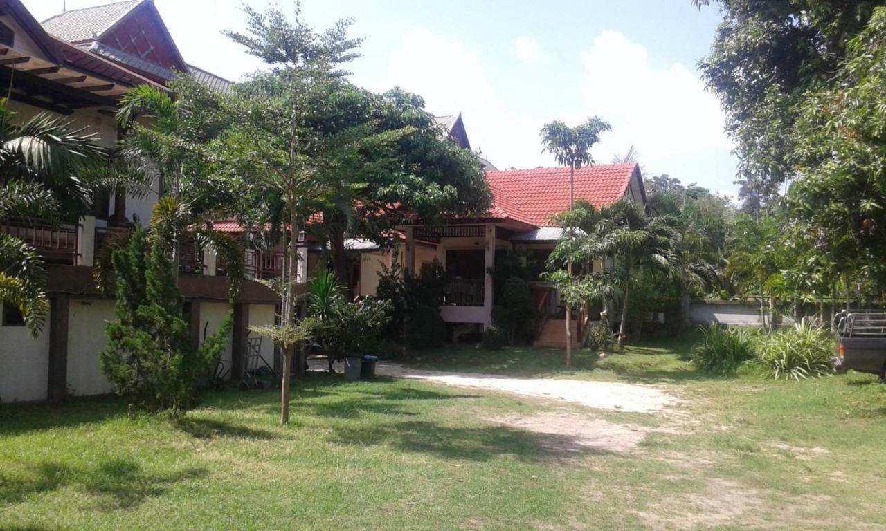 Hotel Niracha Chaweng House Exterior foto